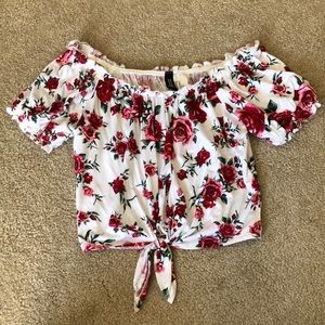 NWOT Floral Crop Top